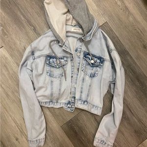 Hooded denim jacket